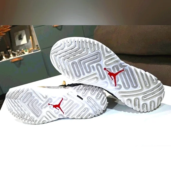 198 Nike Air Jordan Apex Flight Utility Sneaker - Picture 8 of 11